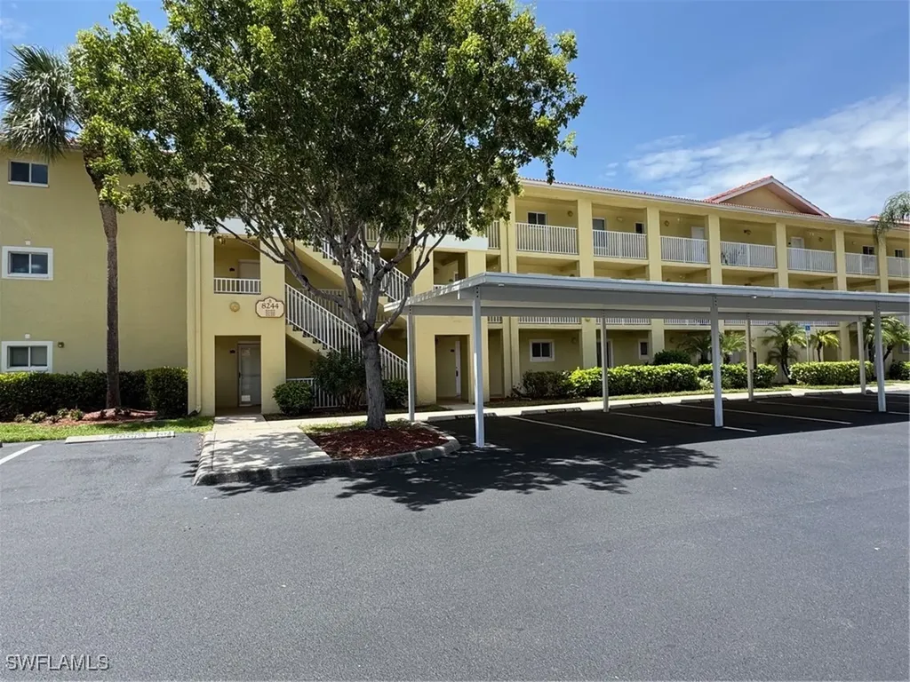 8244 Key Royal Circle Naples FL 34119