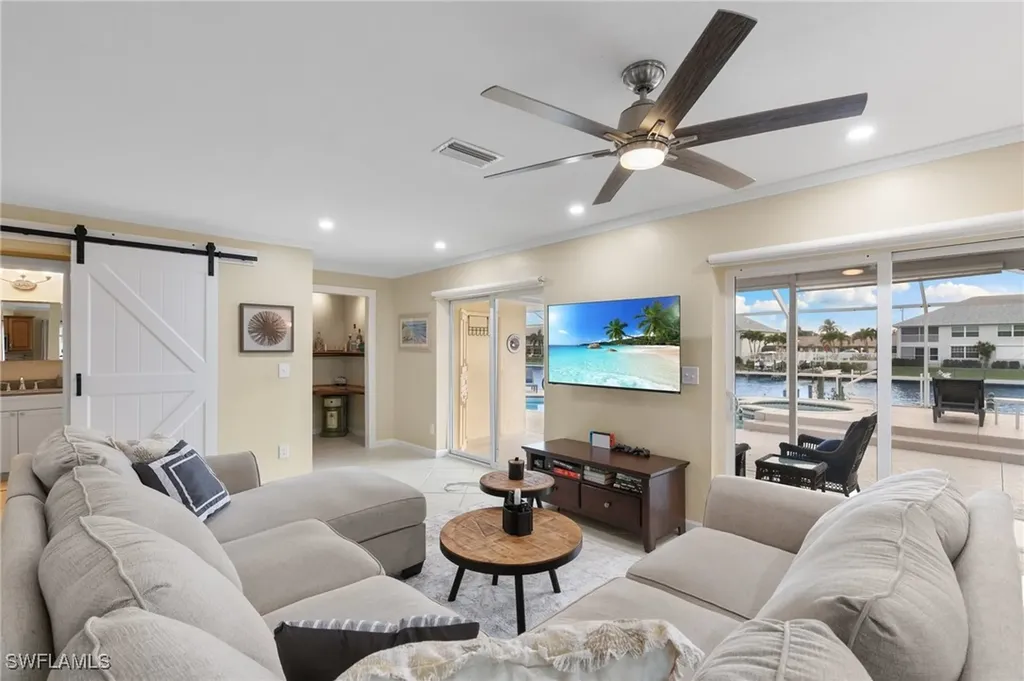 3830 SE 12th Avenue Cape Coral FL 33904