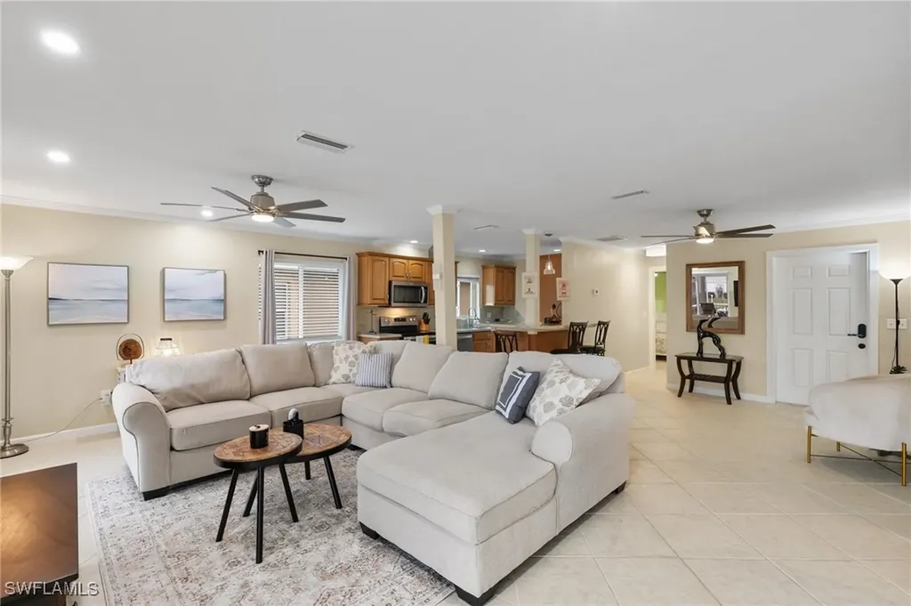 3830 SE 12th Avenue Cape Coral FL 33904