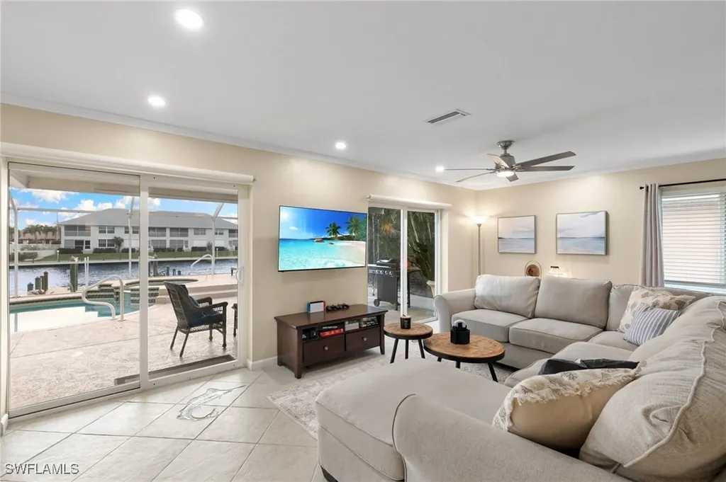 3830 SE 12th Avenue Cape Coral FL 33904