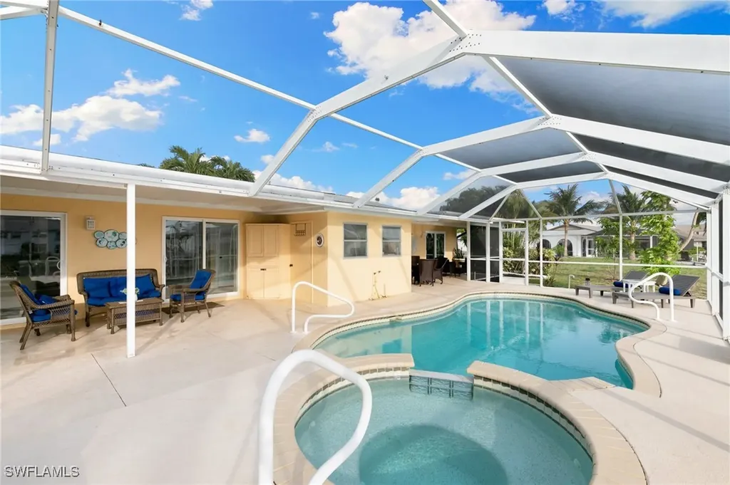 3830 SE 12th Avenue Cape Coral FL 33904