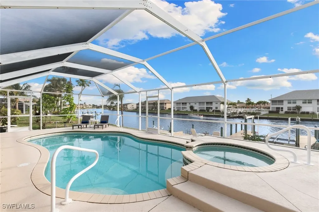 3830 SE 12th Avenue Cape Coral FL 33904