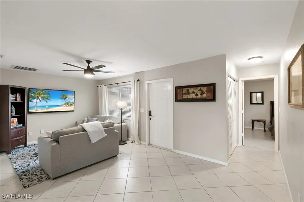 3830 SE 12th Avenue Cape Coral FL 33904