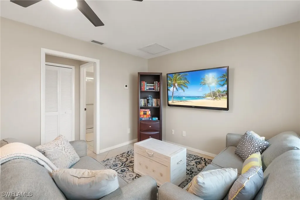 3830 SE 12th Avenue Cape Coral FL 33904