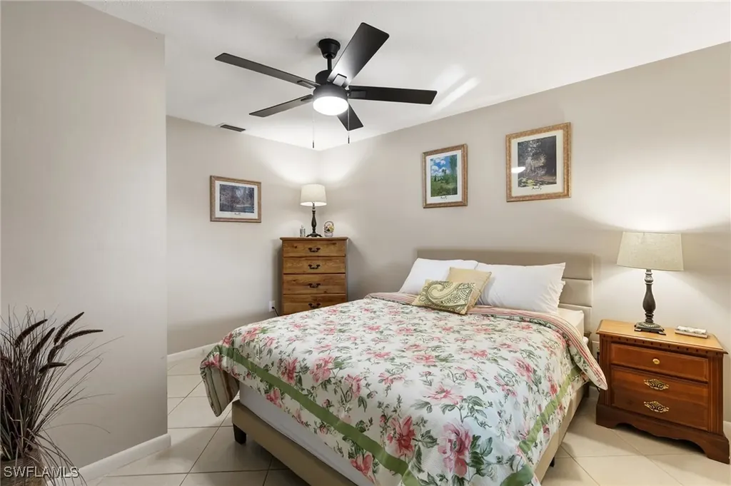 3830 SE 12th Avenue Cape Coral FL 33904