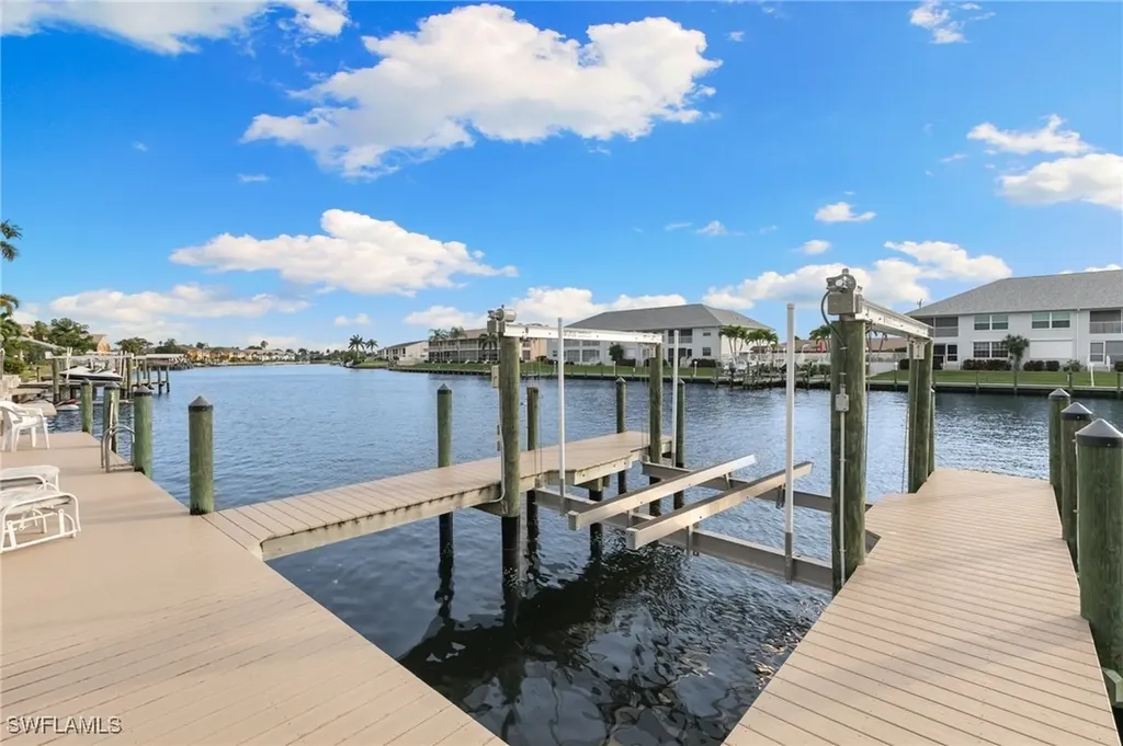 3830 SE 12th Avenue Cape Coral FL 33904
