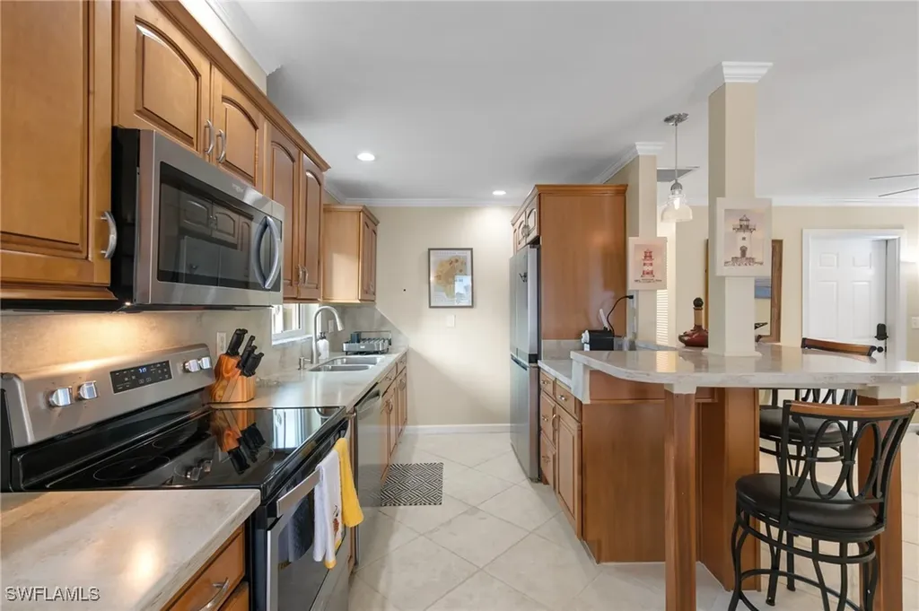 3830 SE 12th Avenue Cape Coral FL 33904