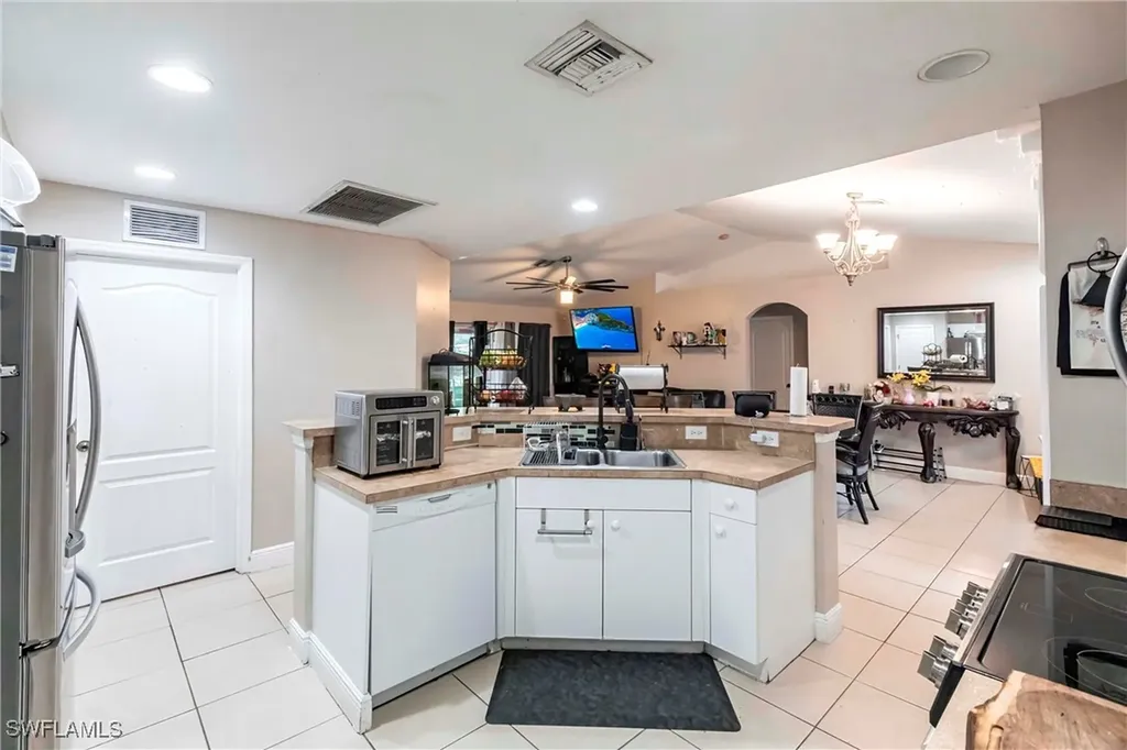2900 8th Street Southwest Lehigh Acres FL 33976
