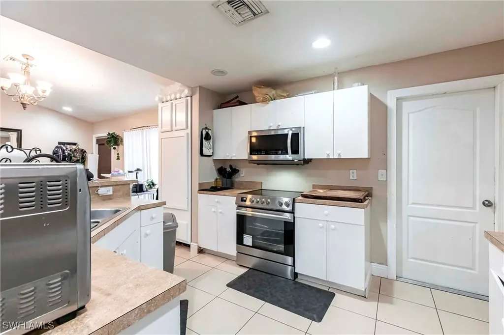 2900 8th Street Southwest Lehigh Acres FL 33976
