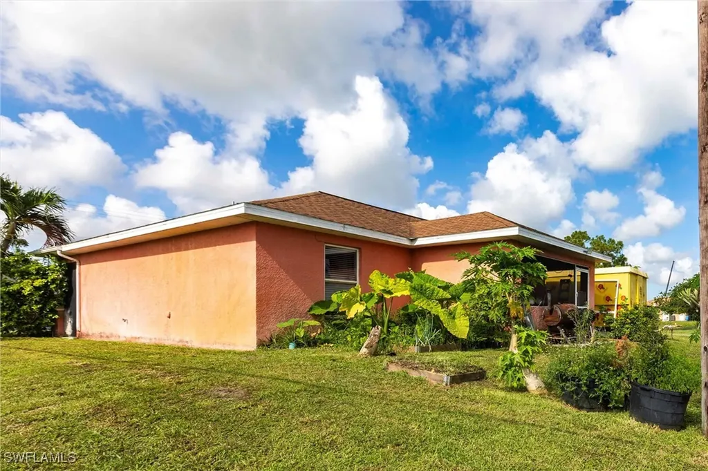 2900 8th Street Southwest Lehigh Acres FL 33976