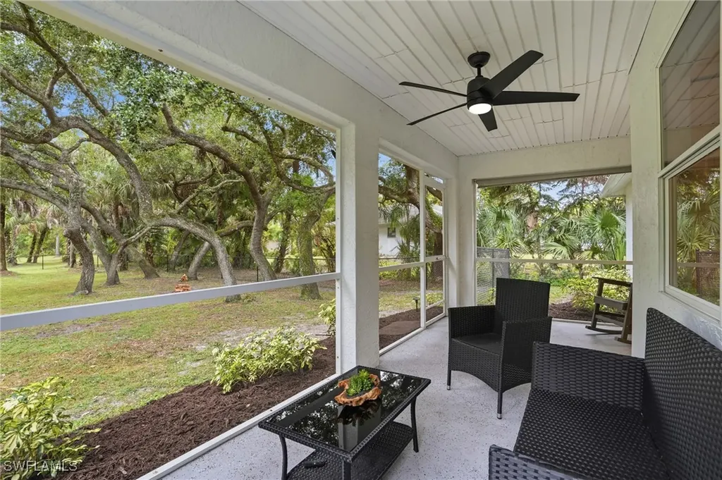 1094 13th Street SW Naples FL 34117