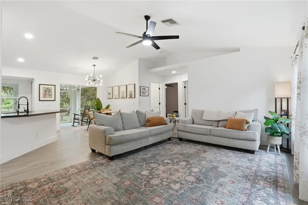 1094 13th Street SW Naples FL 34117