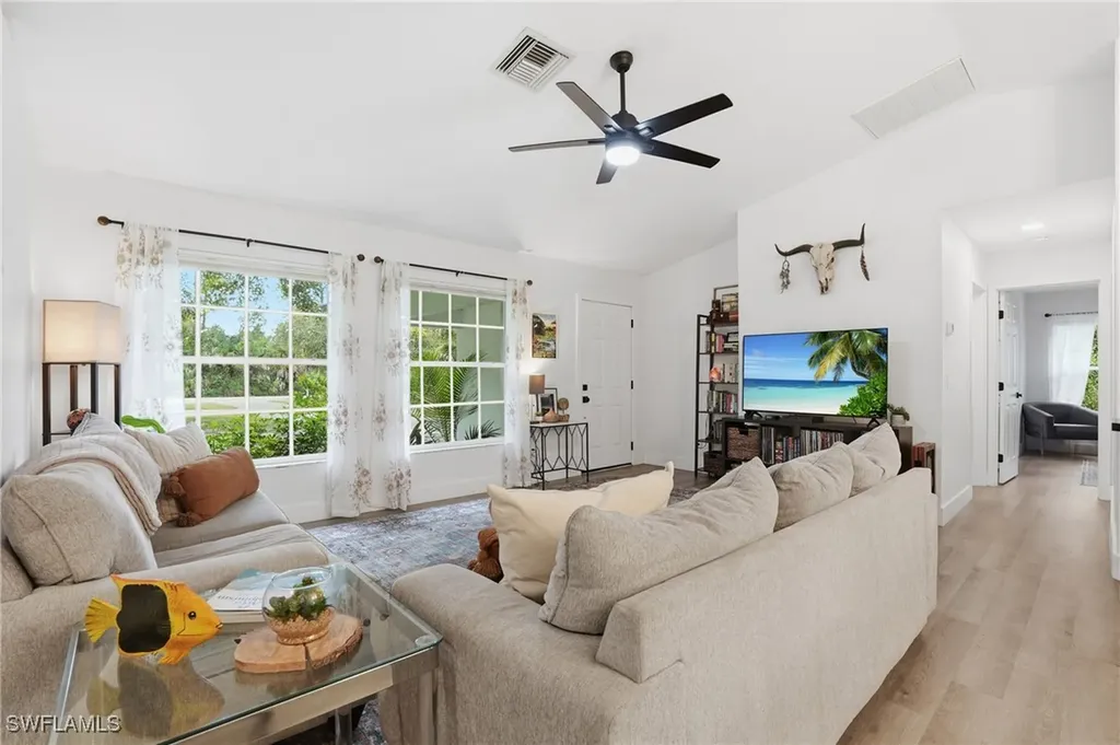 1094 13th Street SW Naples FL 34117