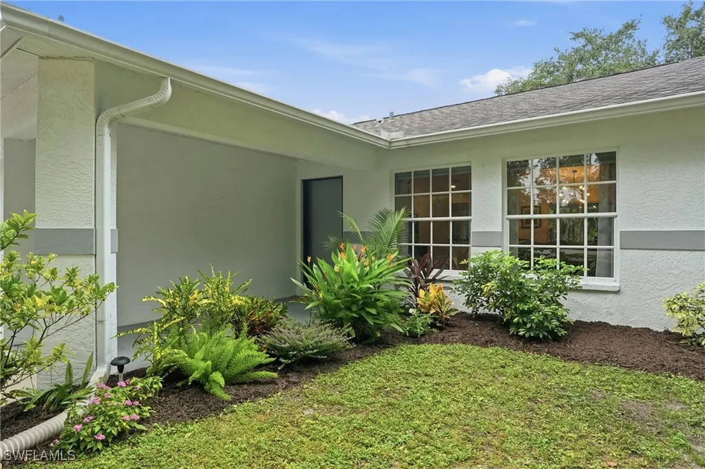 1094 13th Street SW Naples FL 34117