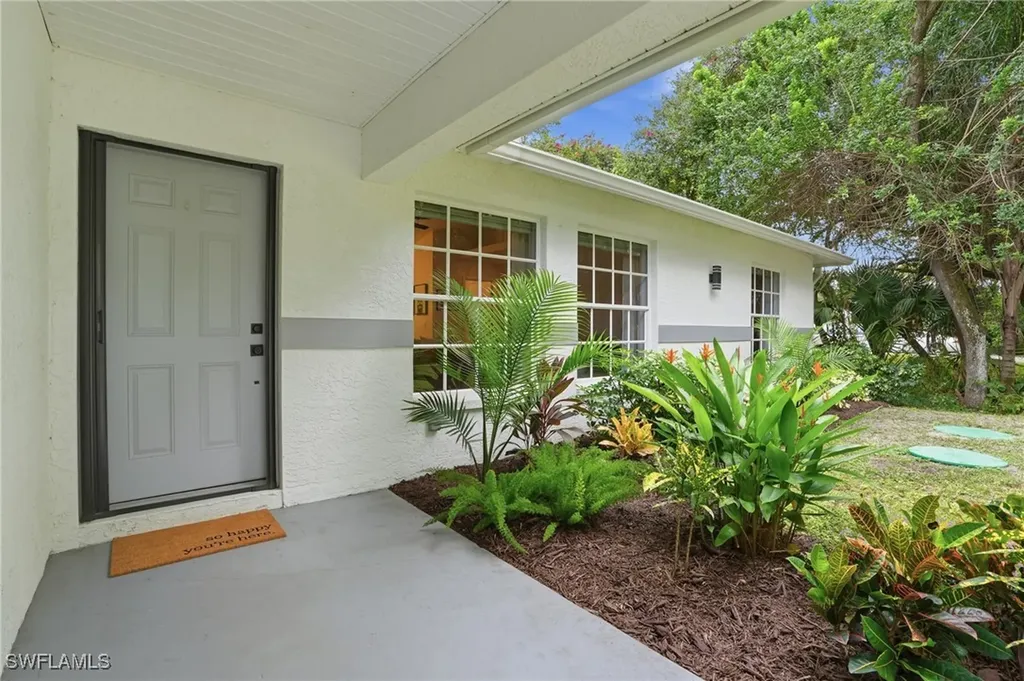 1094 13th Street SW Naples FL 34117