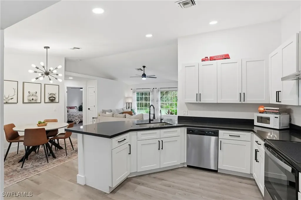 1094 13th Street SW Naples FL 34117
