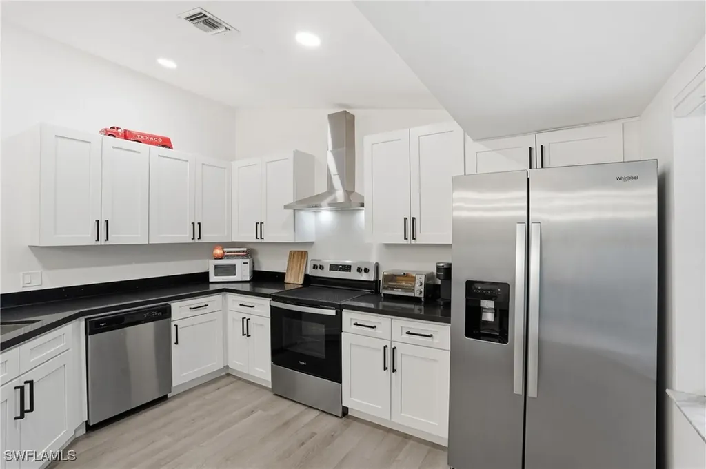 1094 13th Street SW Naples FL 34117