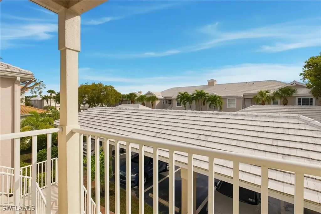 1295 Sweetwater Cove Naples FL 34110