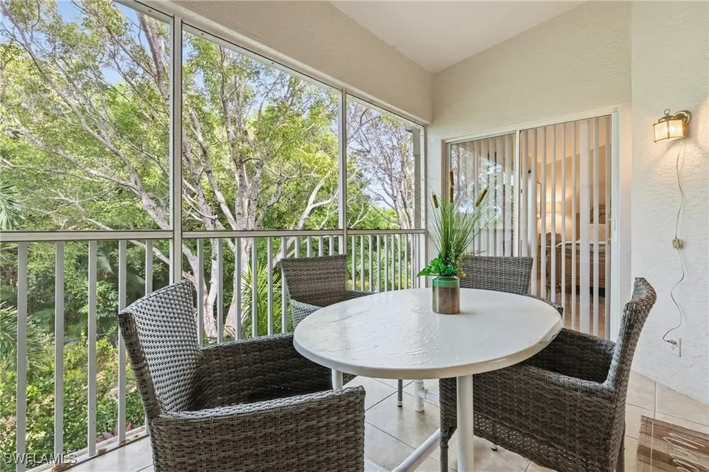 1295 Sweetwater Cove Naples FL 34110