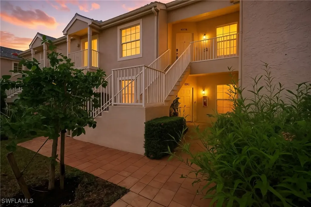 1295 Sweetwater Cove Naples FL 34110