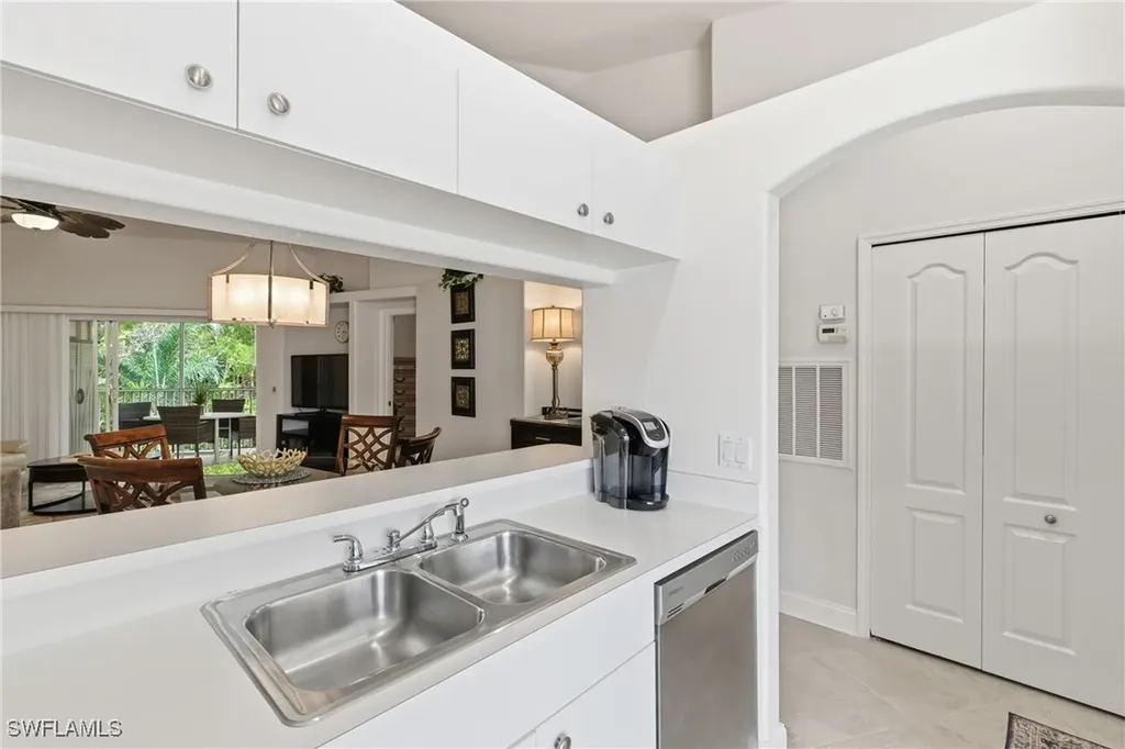 1295 Sweetwater Cove Naples FL 34110