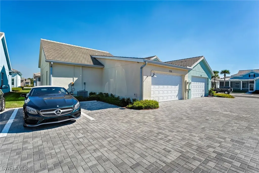7235 Saona Court Naples FL 34113