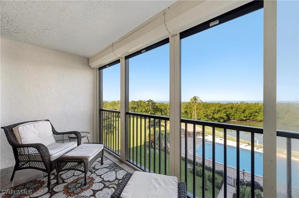 11 Bluebill Avenue Naples FL 34108