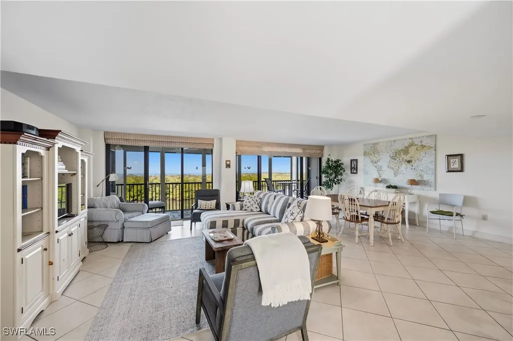 11 Bluebill Avenue Naples FL 34108