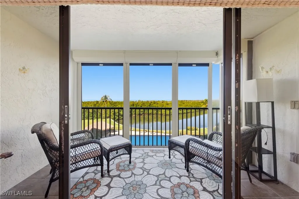 11 Bluebill Avenue Naples FL 34108