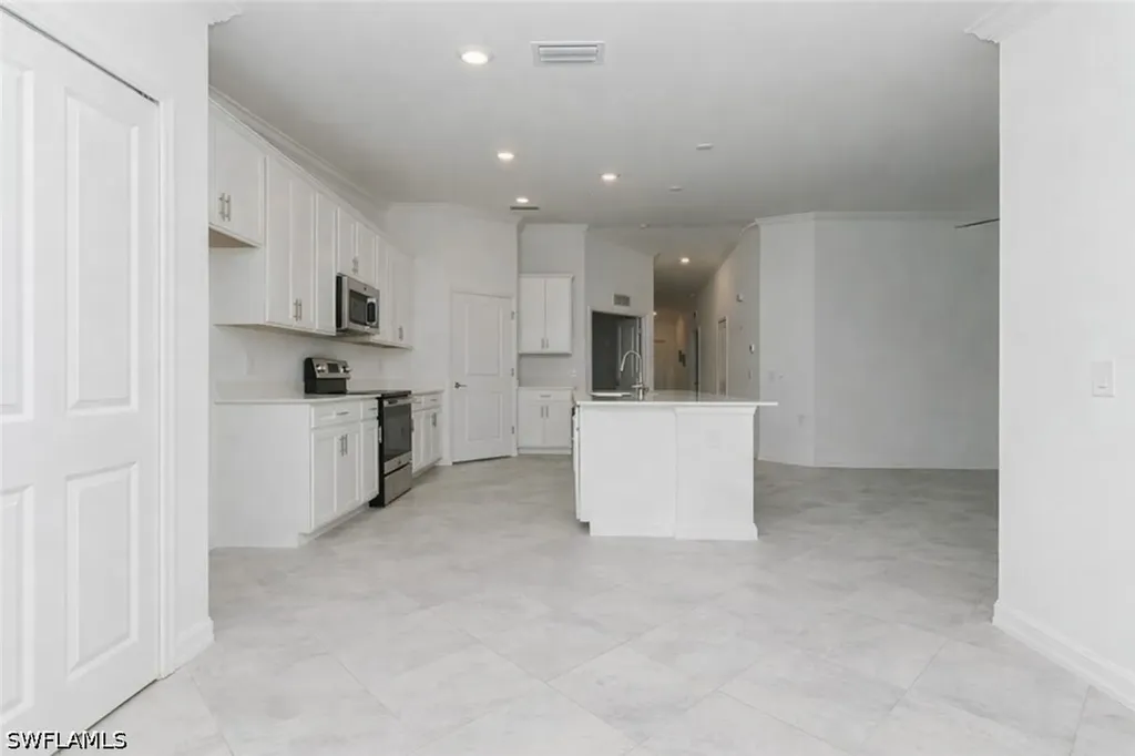 6082 National Boulevard Ave Maria FL 34142