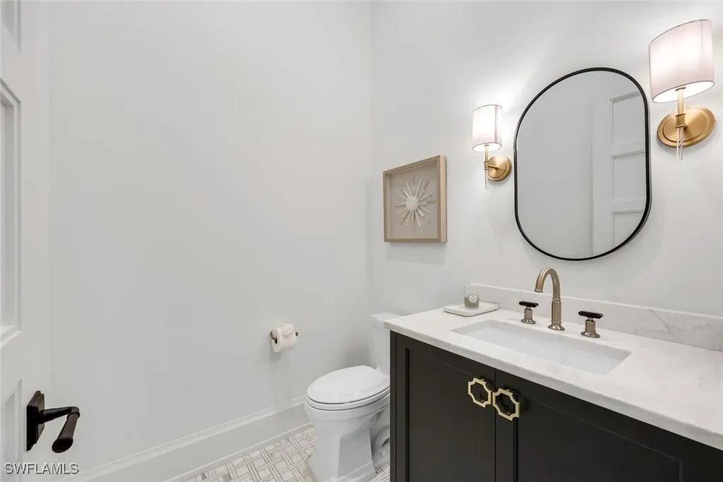 3200 Crayton Road Naples FL 34103