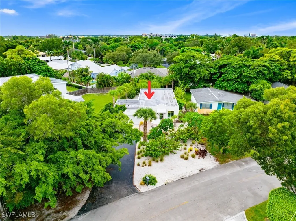 1212 10th Avenue N Naples FL 34102