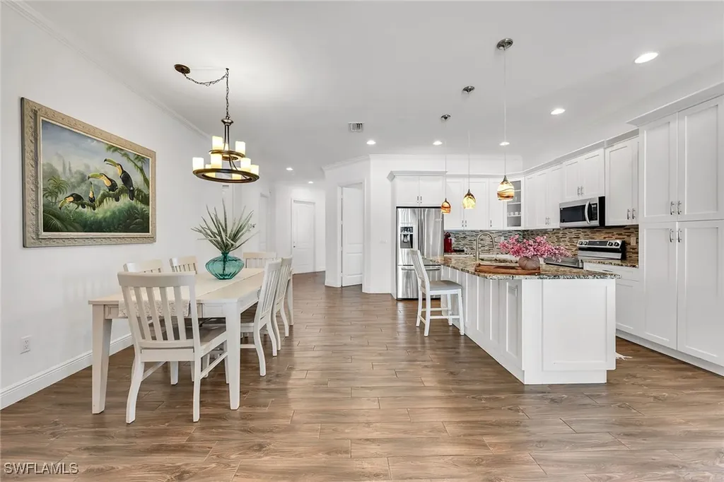 833 109th Avenue N Naples FL 34108