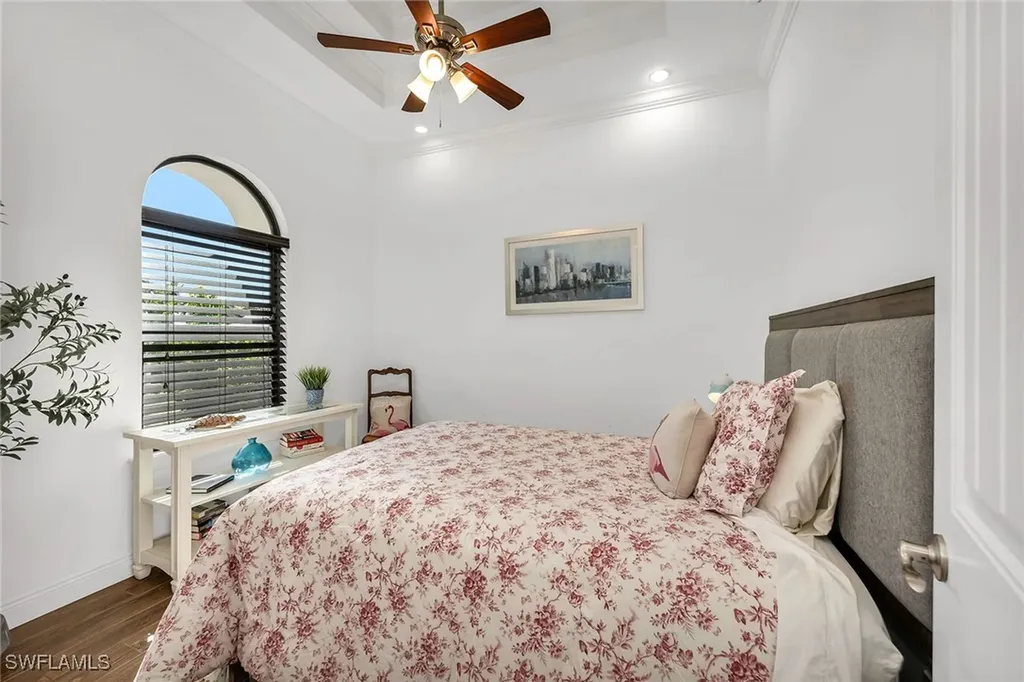 833 109th Avenue N Naples FL 34108