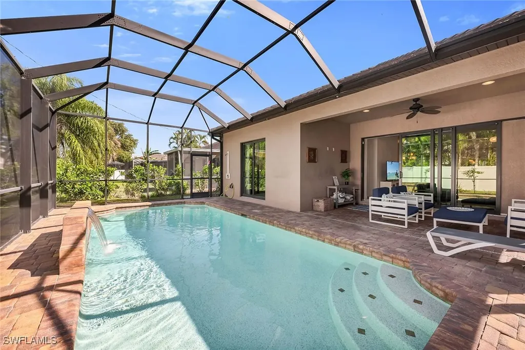 833 109th Avenue N Naples FL 34108