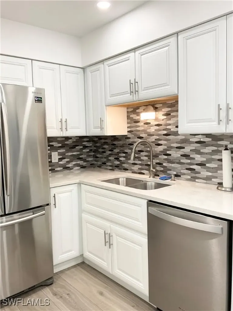 964 8th Avenue S Naples FL 34102