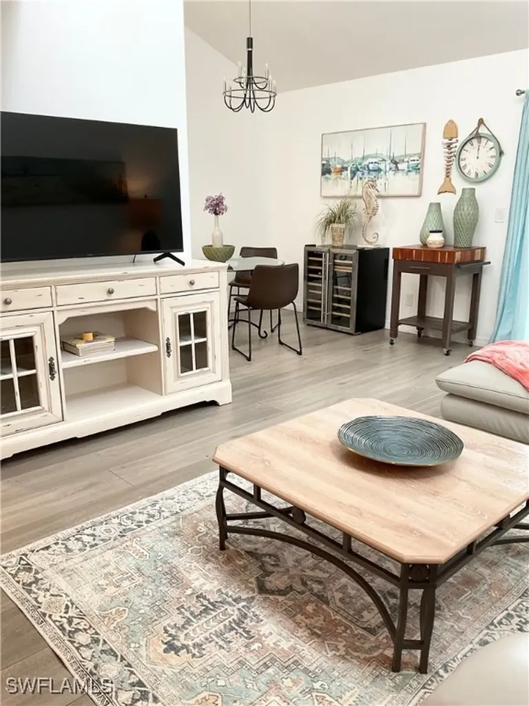 964 8th Avenue S Naples FL 34102