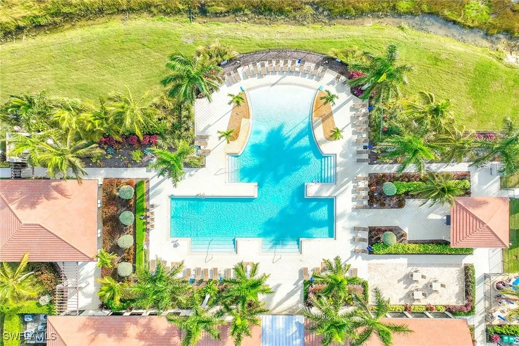 1439 Oceania Drive S Naples FL 34113