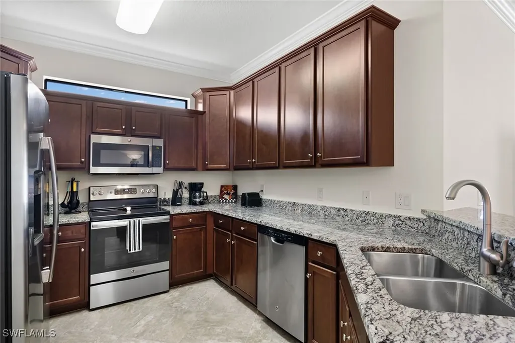 1439 Oceania Drive S Naples FL 34113