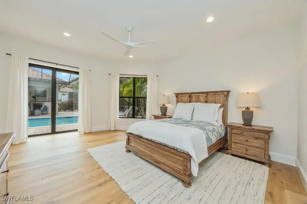 1007 Tivoli Drive Naples FL 34104
