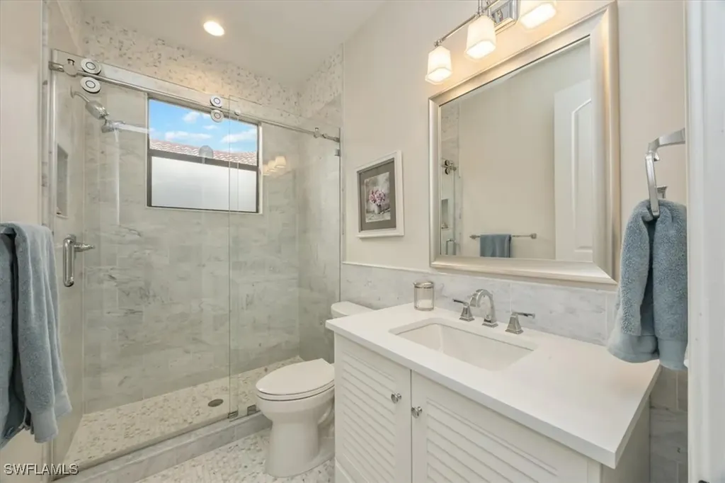 1007 Tivoli Drive Naples FL 34104