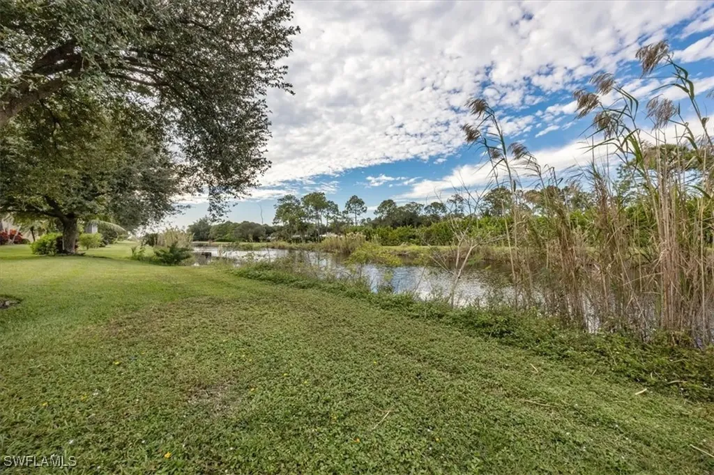 1007 Tivoli Drive Naples FL 34104