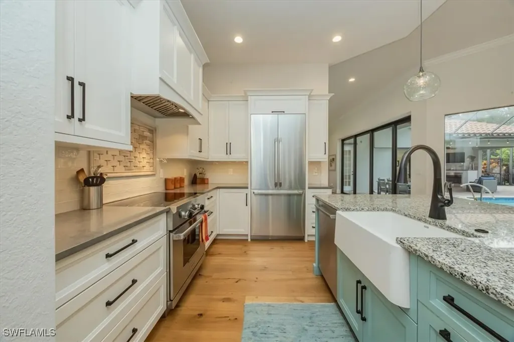 1007 Tivoli Drive Naples FL 34104