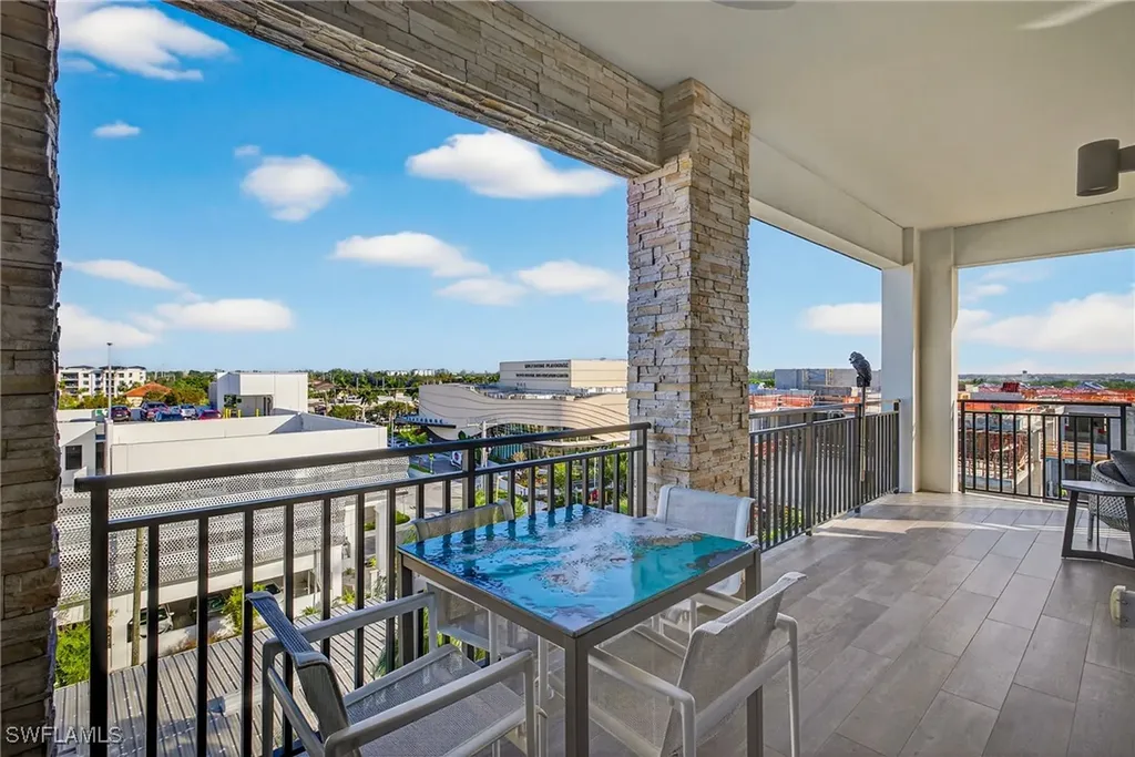 1135 3rd Avenue S Naples FL 34102