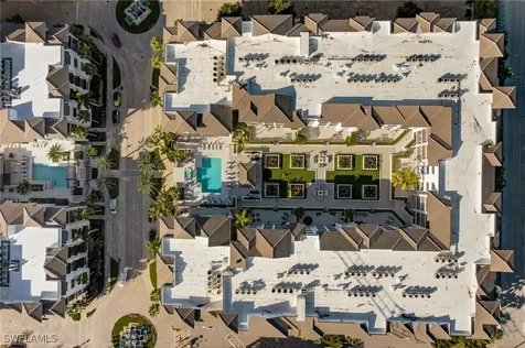 1135 3RD Avenue S Naples FL 34102