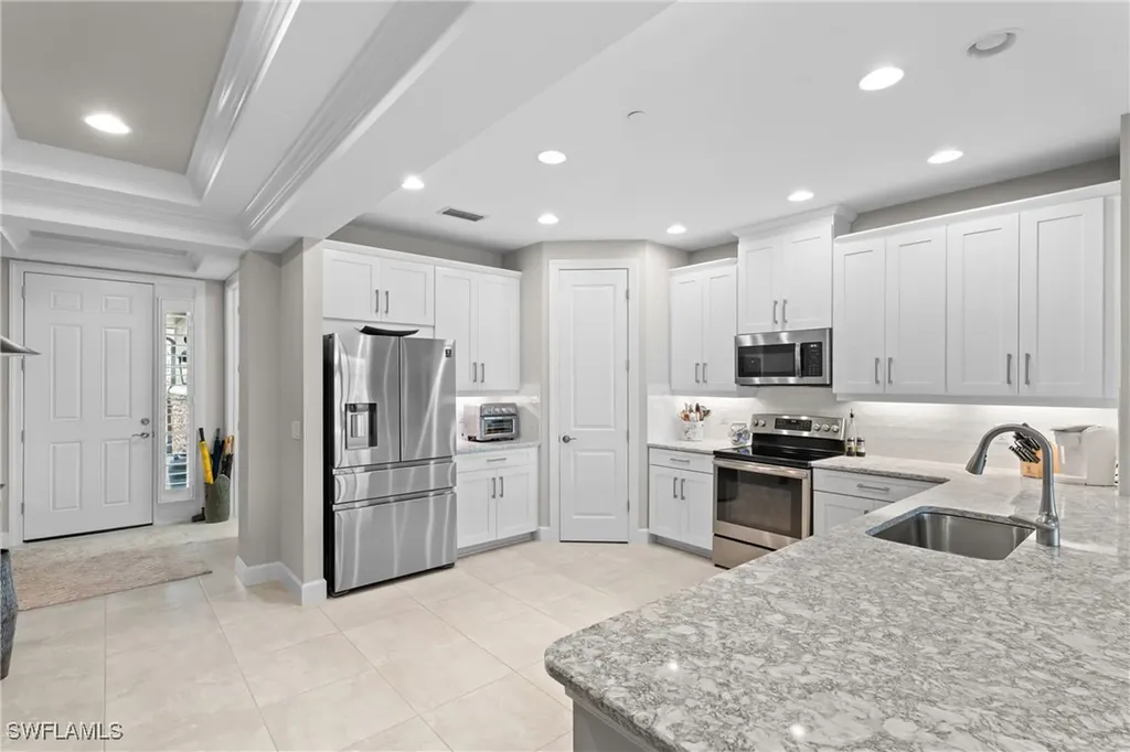 9646 Montelanico Loop Naples FL 34119