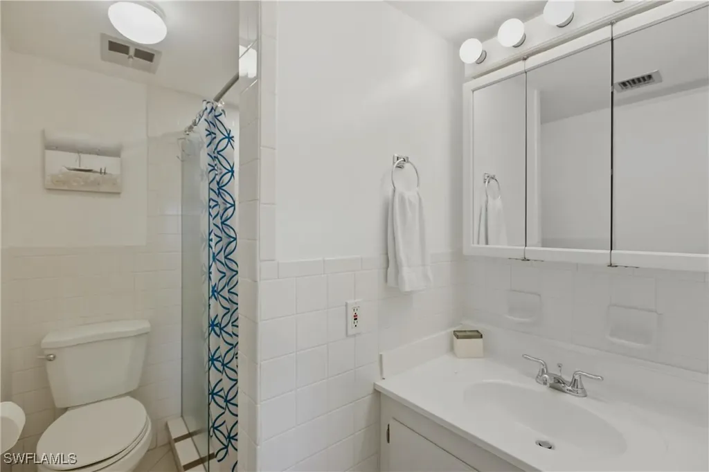 3030 Binnacle Drive Naples FL 34103