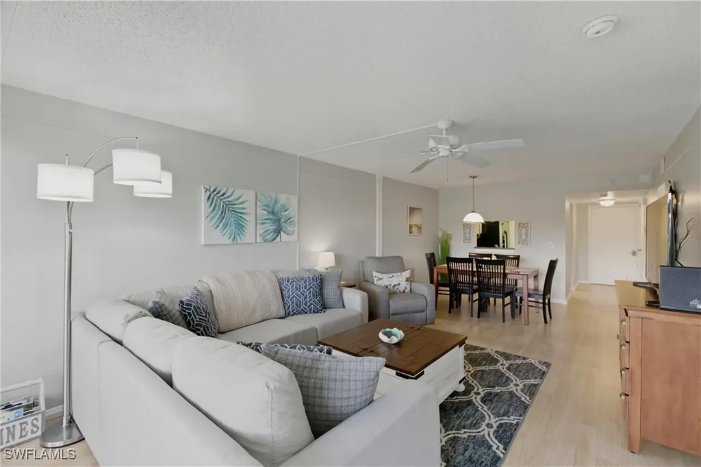 3030 Binnacle Drive Naples FL 34103