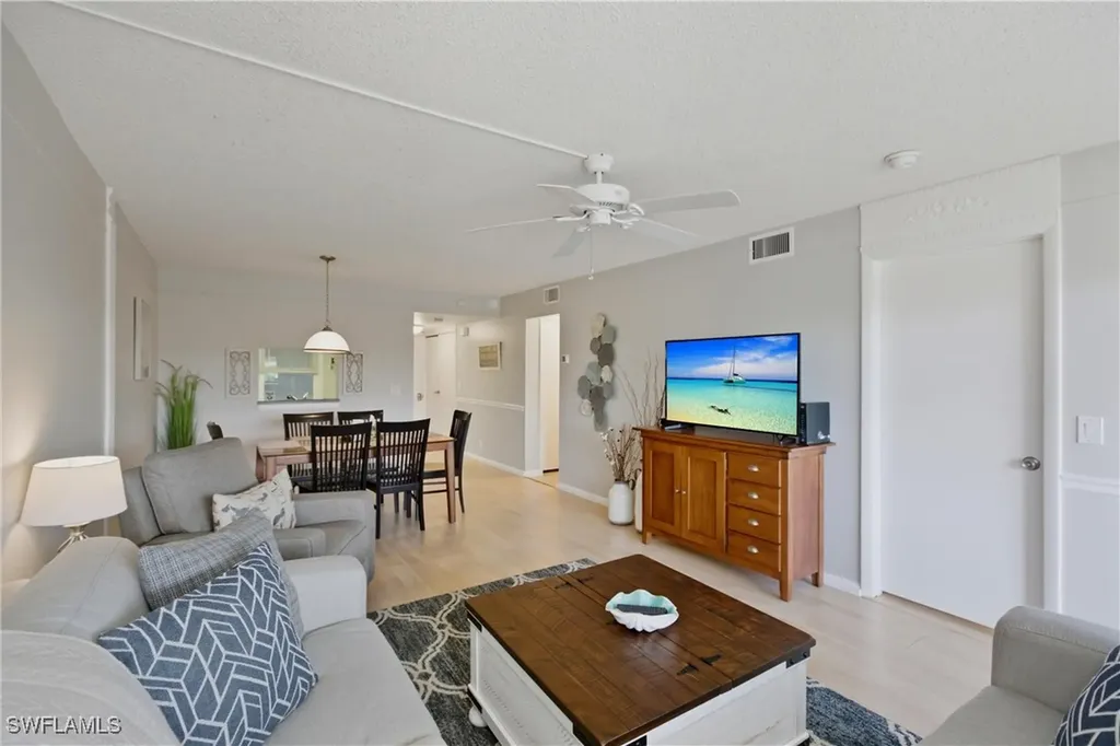 3030 Binnacle Drive Naples FL 34103