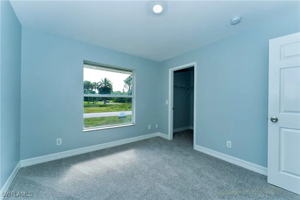 2601 E 8th Street Lehigh Acres FL 33936